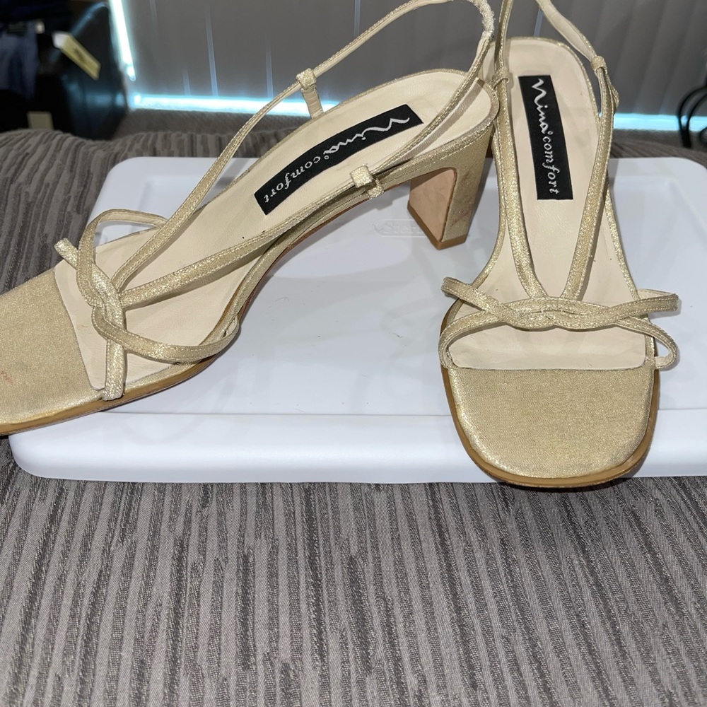 *Vintage* Nina Square toe Sparkly Gold Sandals